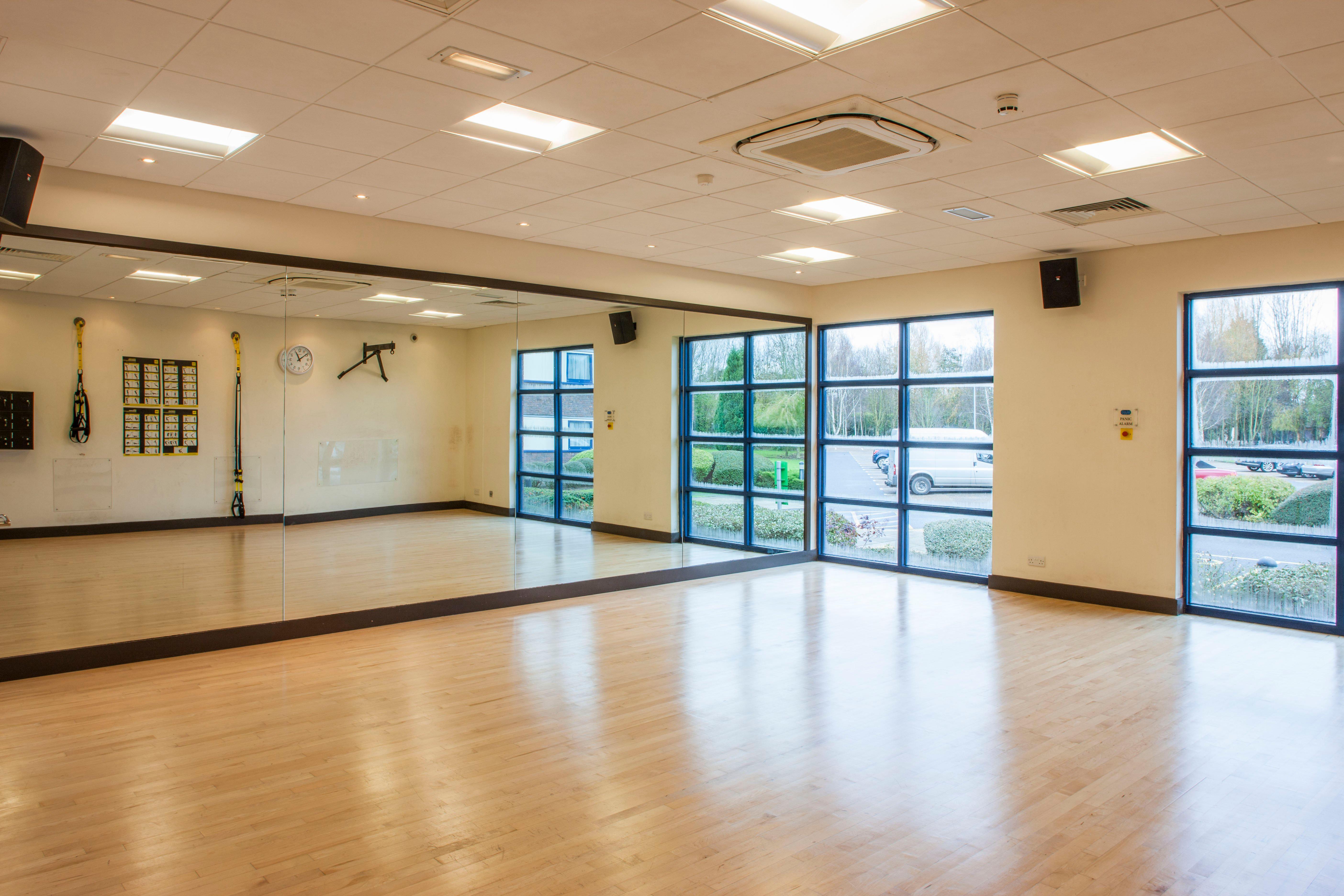 Holiday Inn London-Shepperton By Ihg Exterior foto